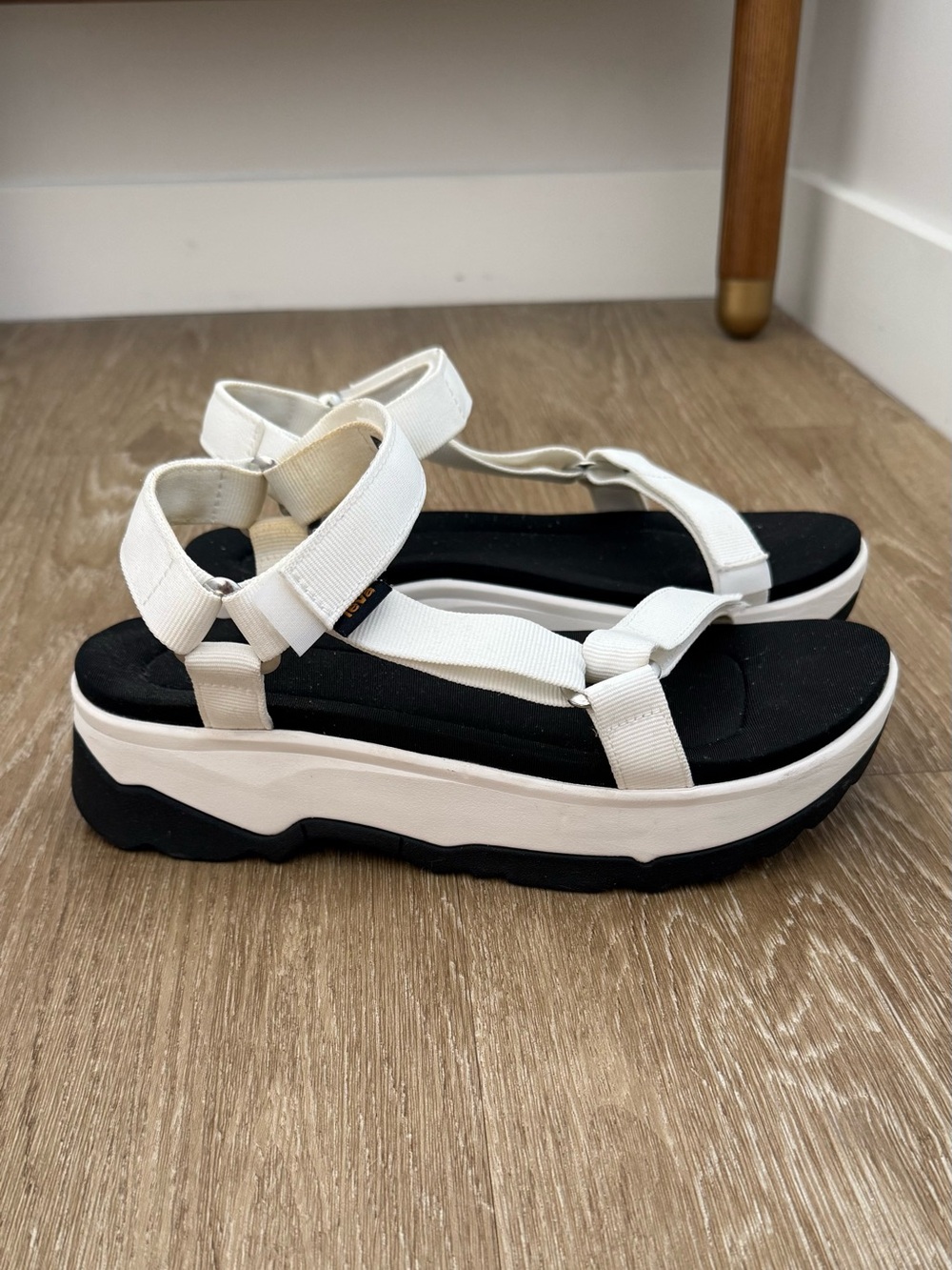 Teva White and Black Platform Sandals with Adjustable Straps • 10